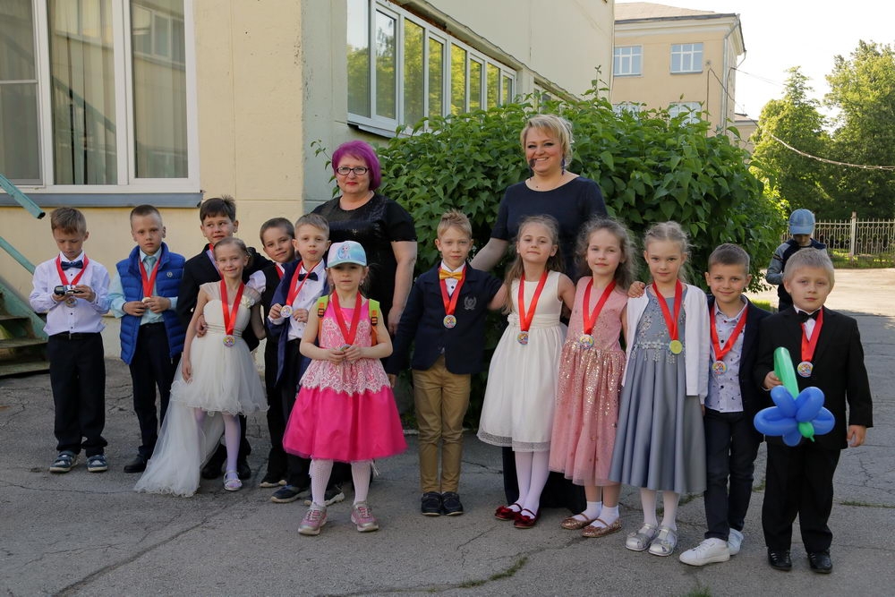 Жалко расставаться с любимым детским садом          