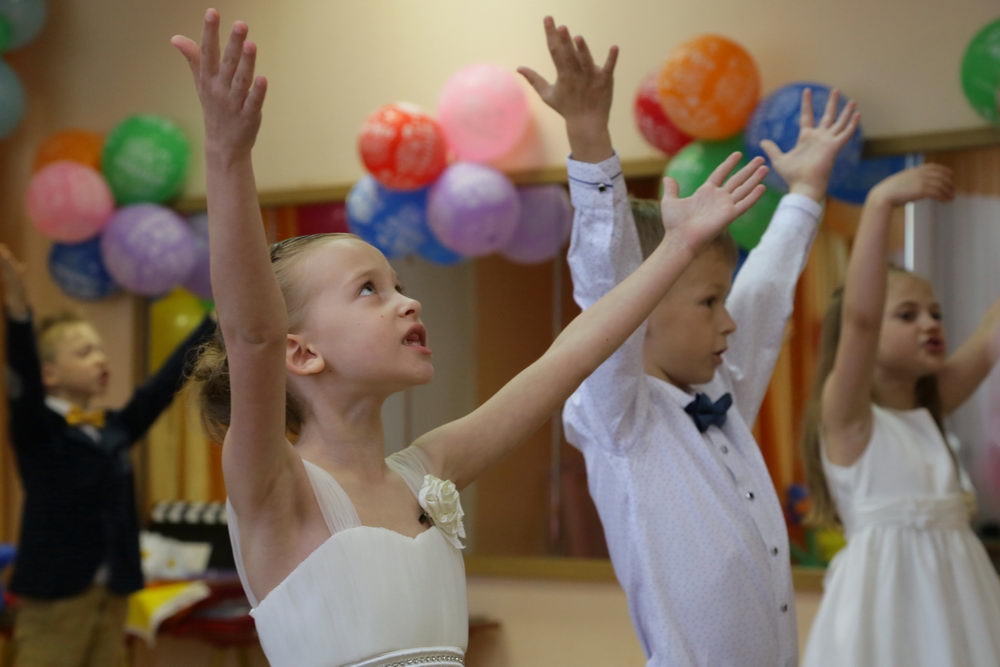 Жалко расставаться с любимым детским садом          