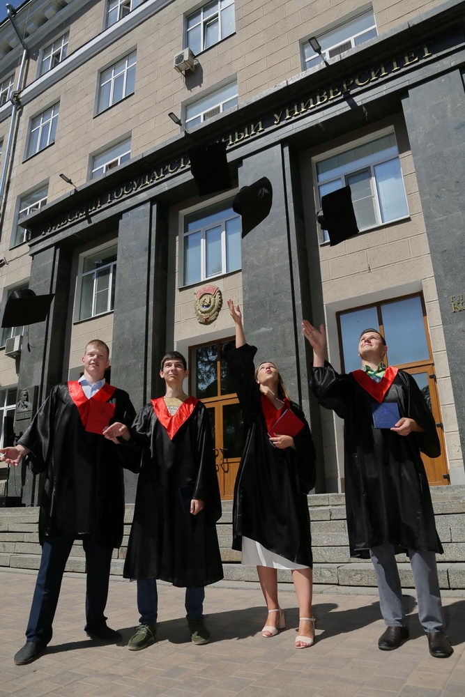 Как ПТИнцы из гнезда