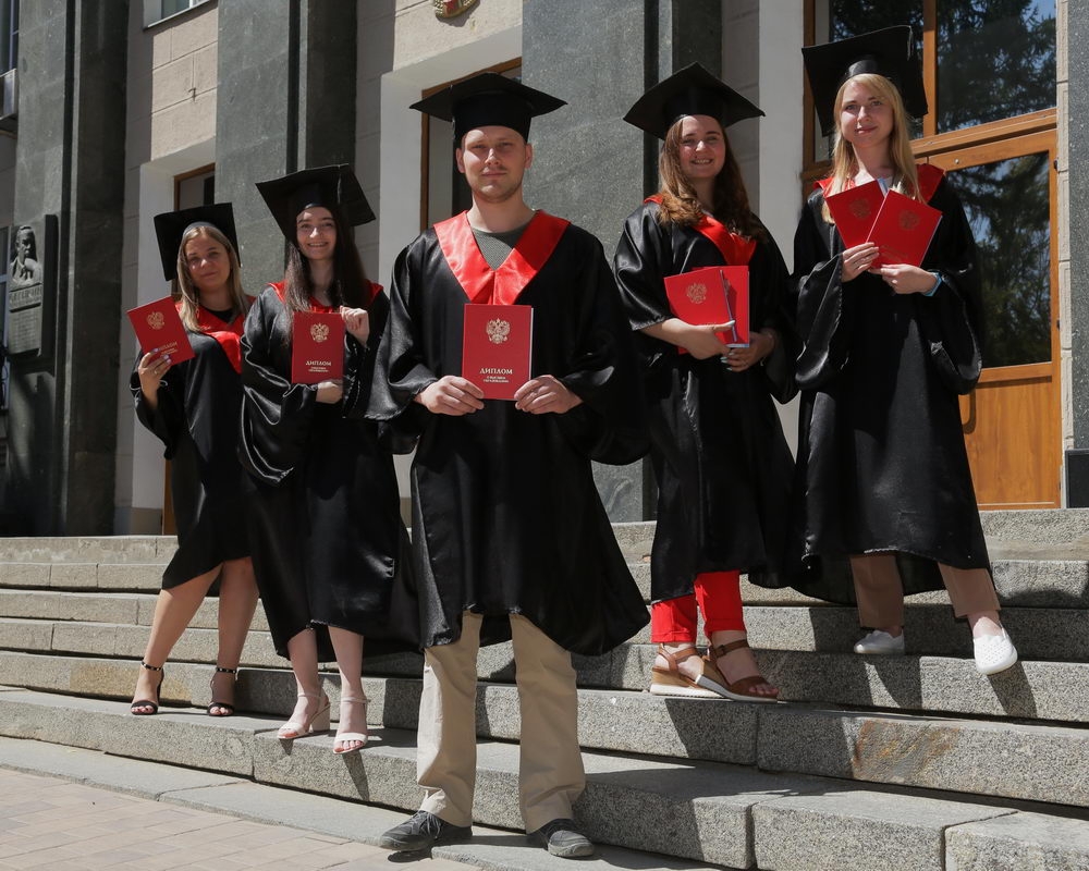 Как ПТИнцы из гнезда