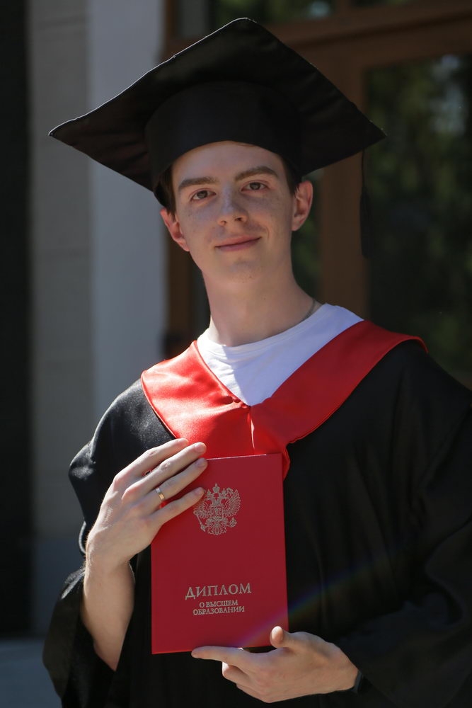 Как ПТИнцы из гнезда