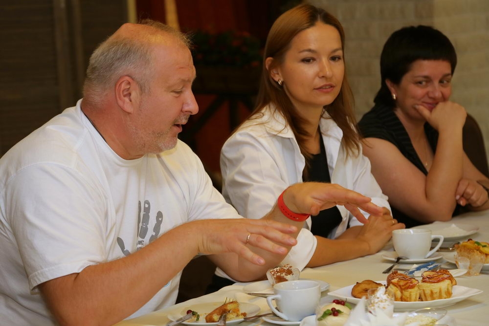 Встреча со вкусом яблочного десерта