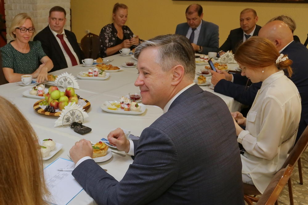 Встреча со вкусом яблочного десерта