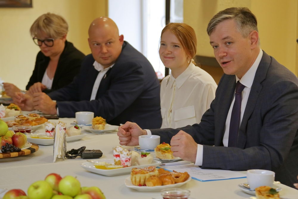 Встреча со вкусом яблочного десерта