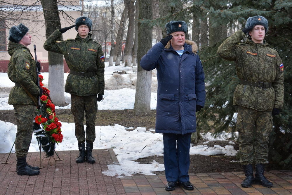 В День защитника Отечества — на лыжню