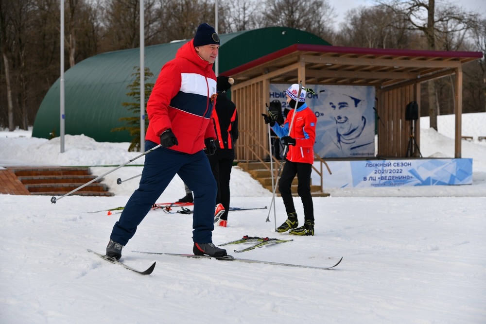 В День защитника Отечества — на лыжню