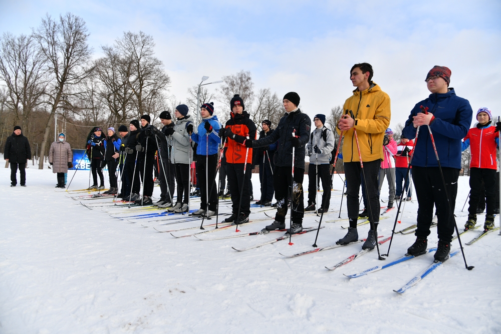 В День защитника Отечества — на лыжню
