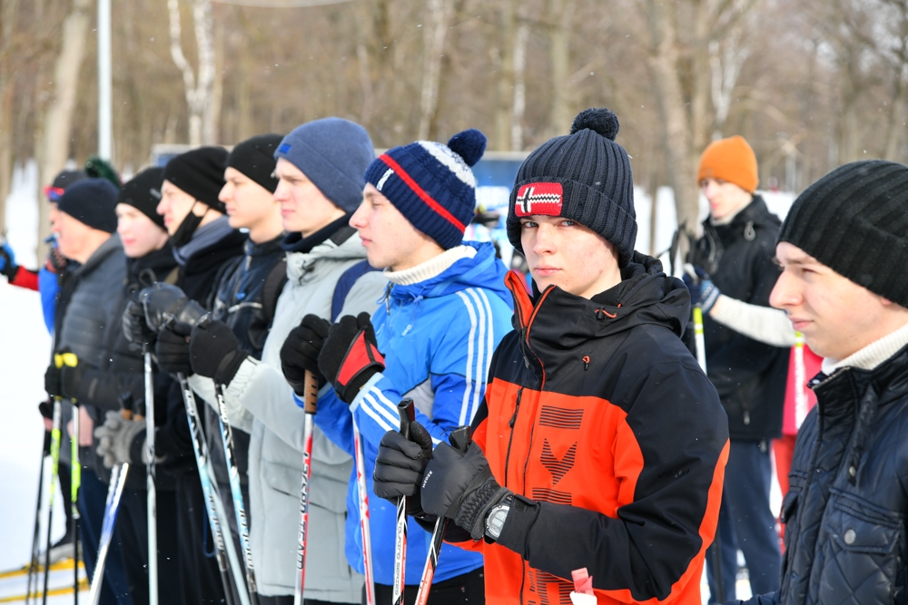 В День защитника Отечества — на лыжню
