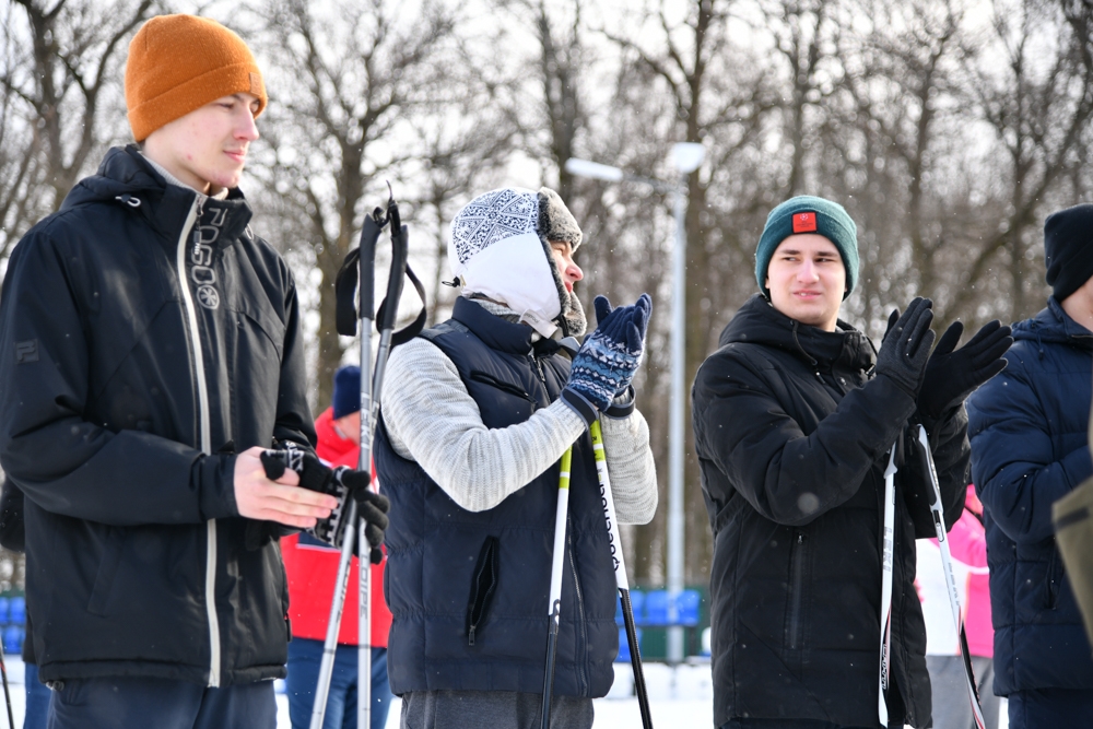В День защитника Отечества — на лыжню