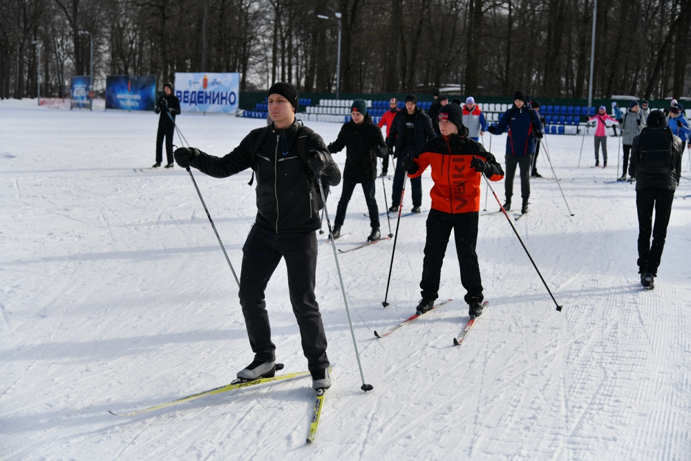 В День защитника Отечества — на лыжню