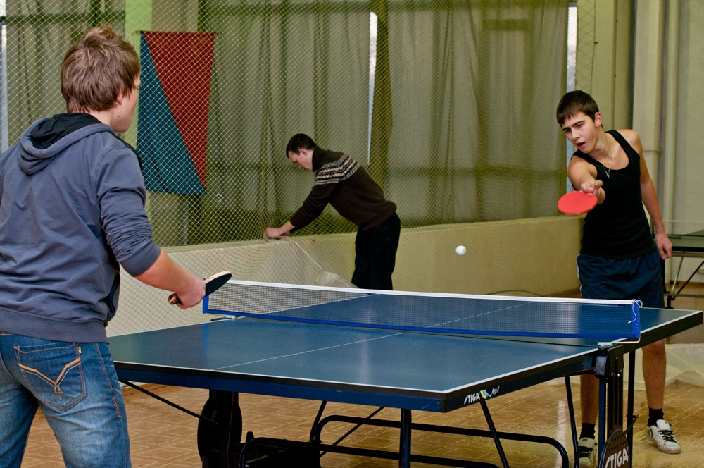 Настольный теннис — дело молодое