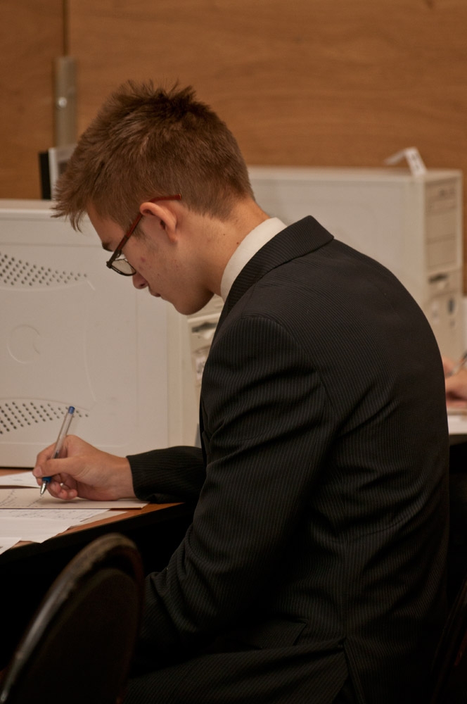 Ее Величество Математика испытывает своих героев