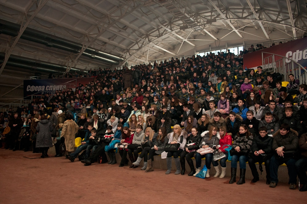 Студенты ТулГУ болеют за наших боксеров