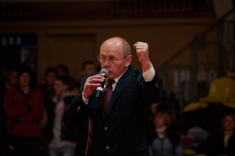 Студенты ТулГУ болеют за наших боксеров