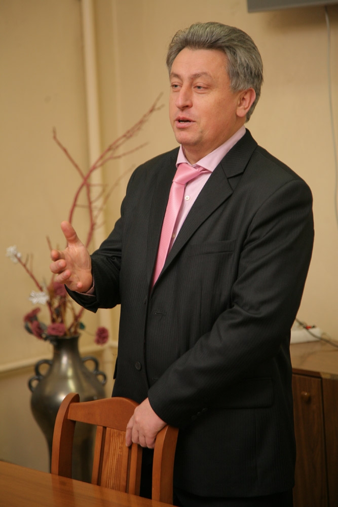 О конституции в день ее рождения