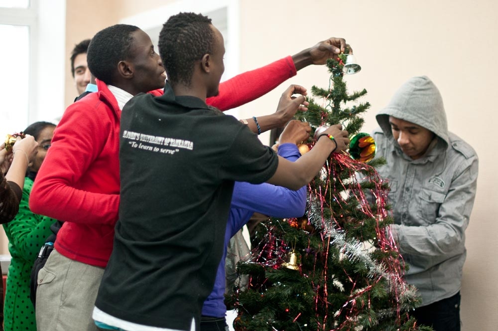 Интернациональный хоровод