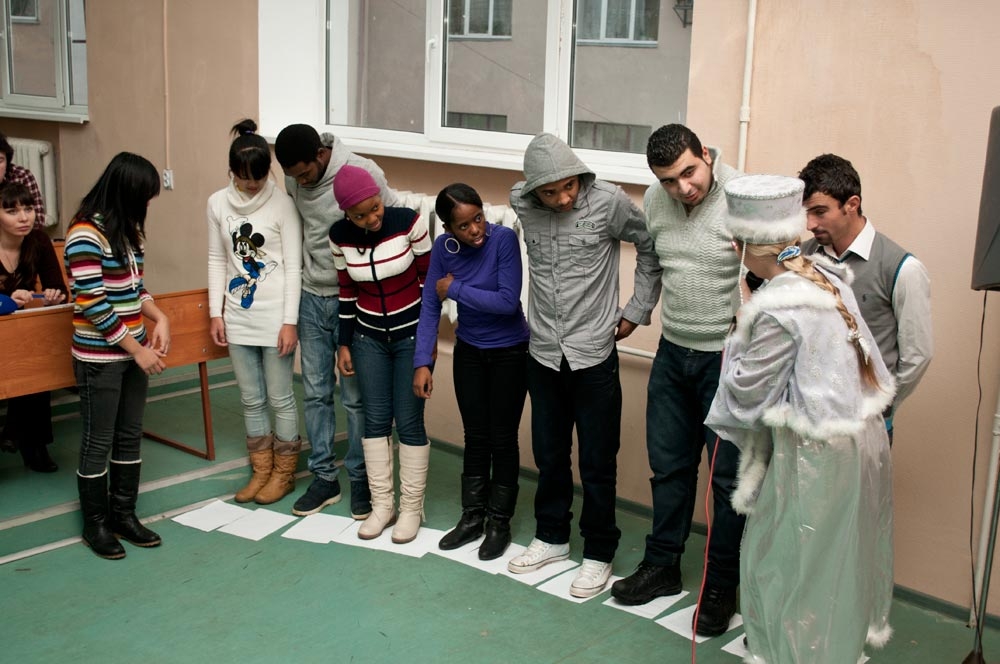 Интернациональный хоровод