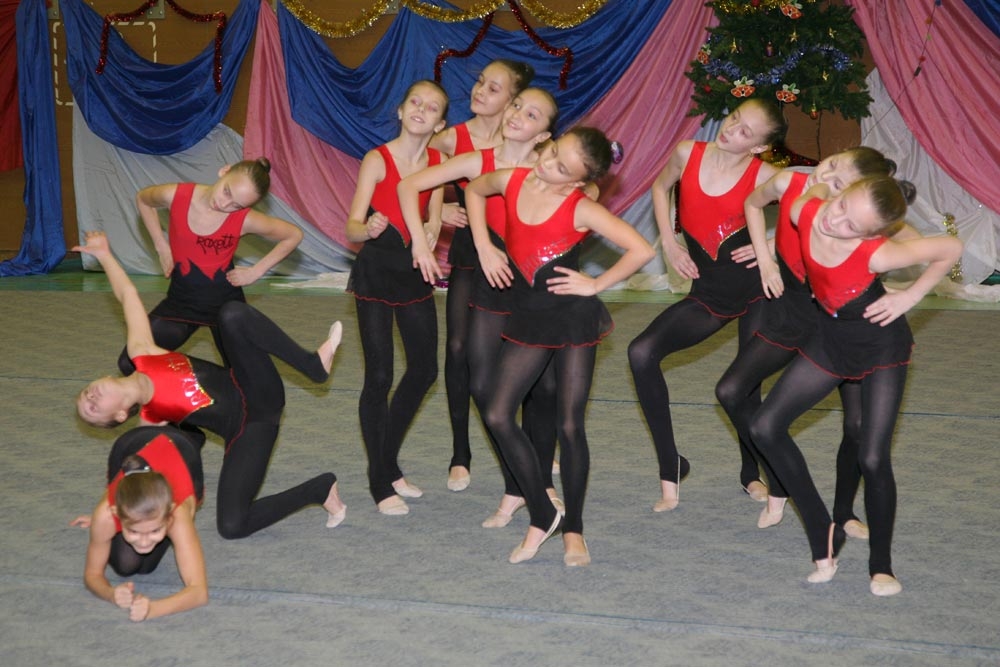 Танцевальная сага о спортивных баядерках