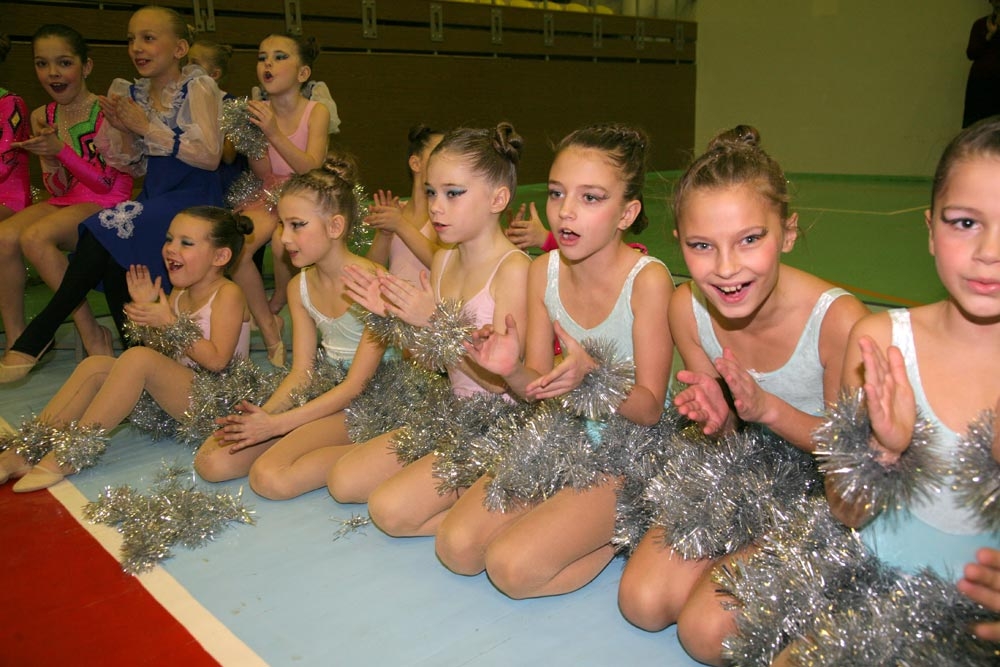 Танцевальная сага о спортивных баядерках