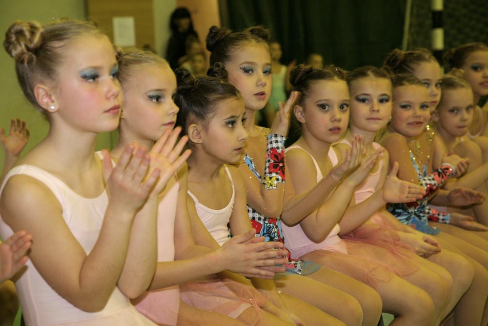 Танцевальная сага о спортивных баядерках