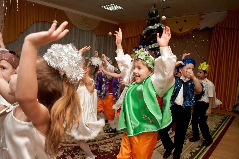 Детский сад на забавы богат