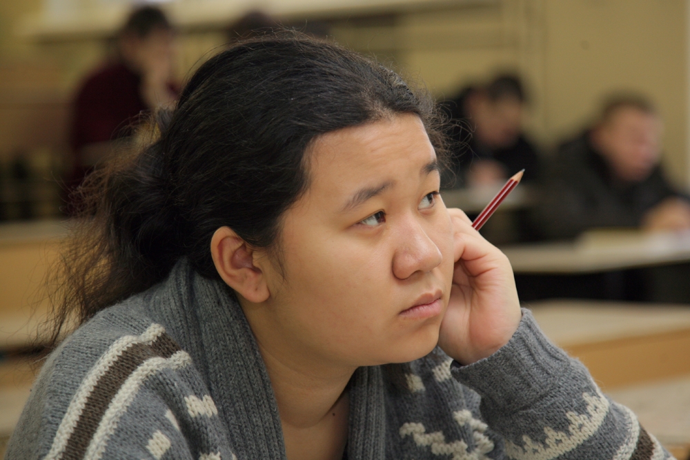 Физику знаешь — горизонты жизни раздвигаешь!