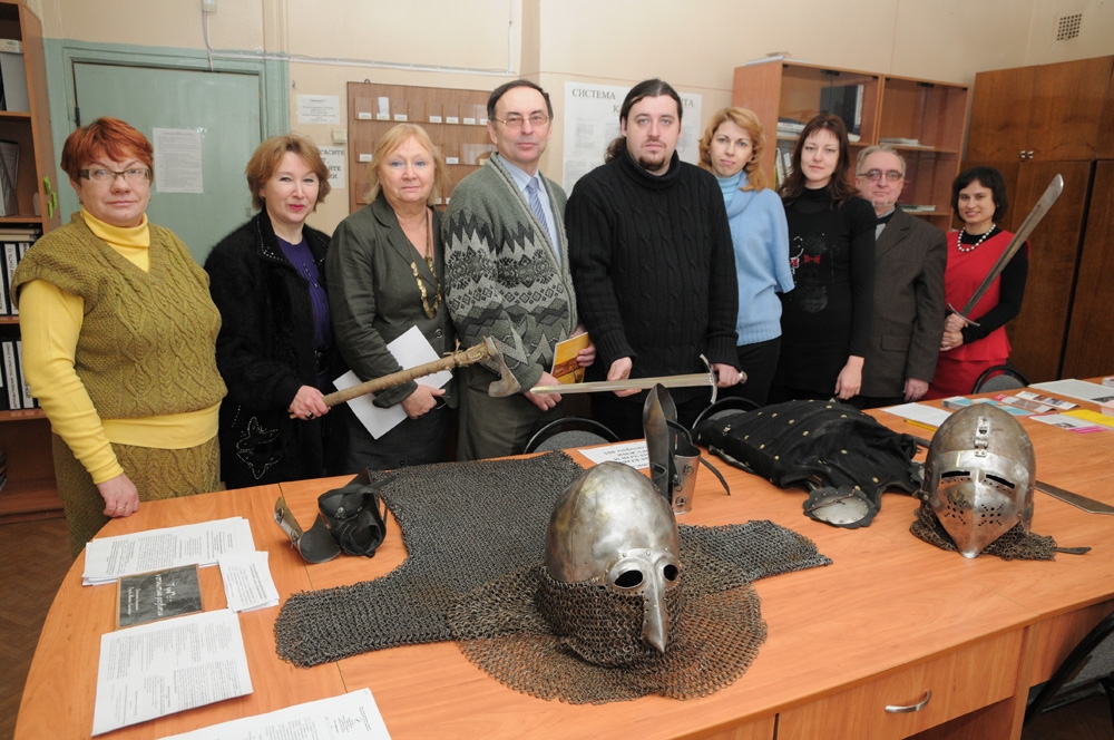 Гумфак презентовался